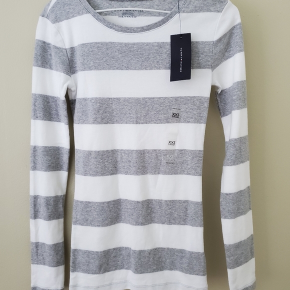 Tommy Hilfiger Long sleeve - Picture 2 of 4